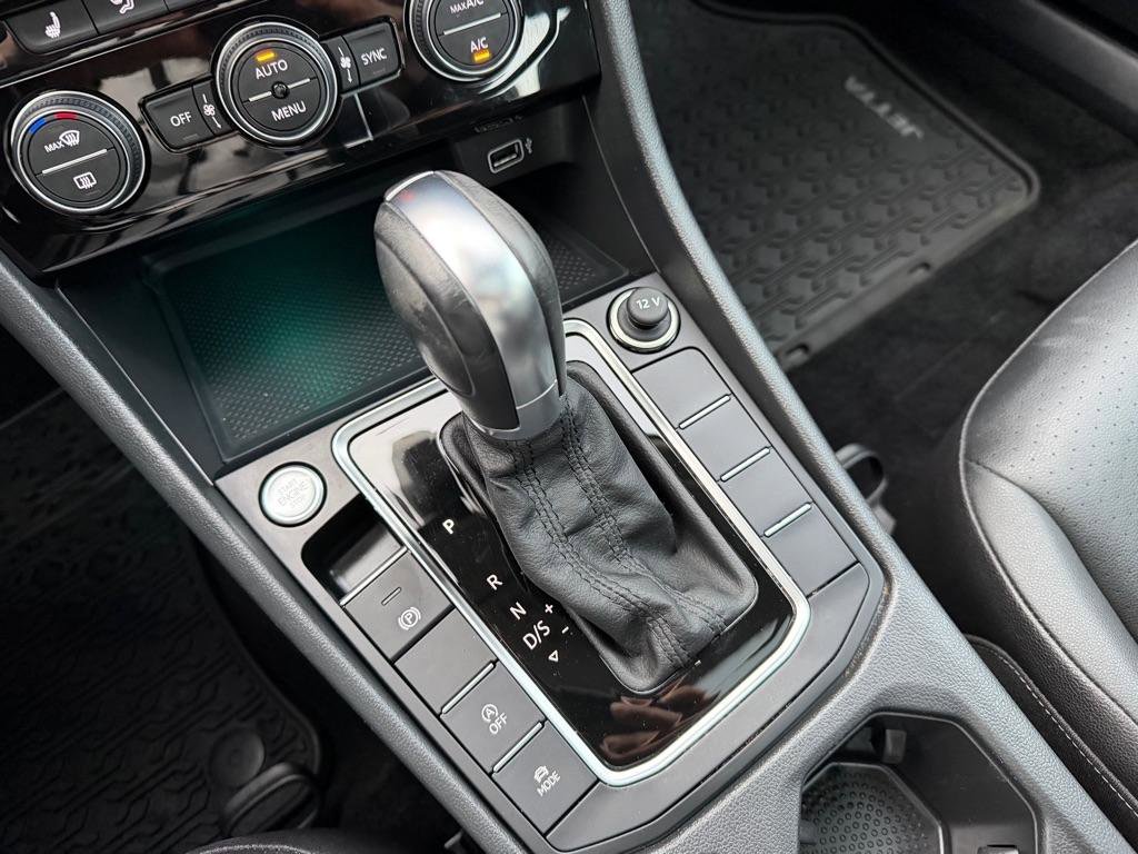 Used 2019 Volkswagen Jetta SEL image 39