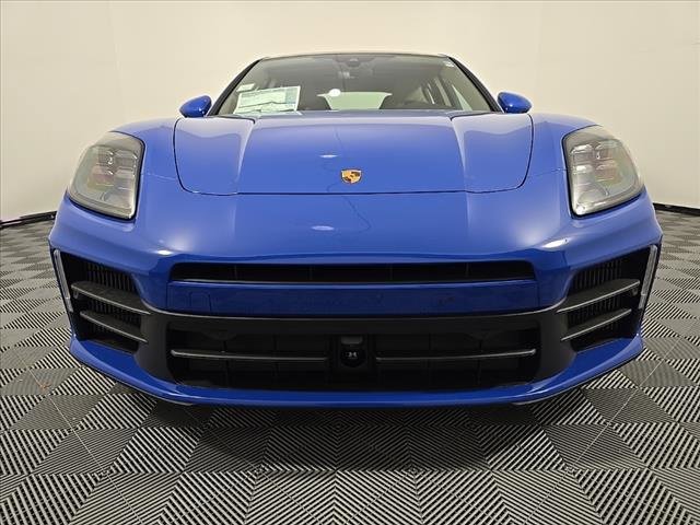 New 2025 Porsche Panamera 4 image 10