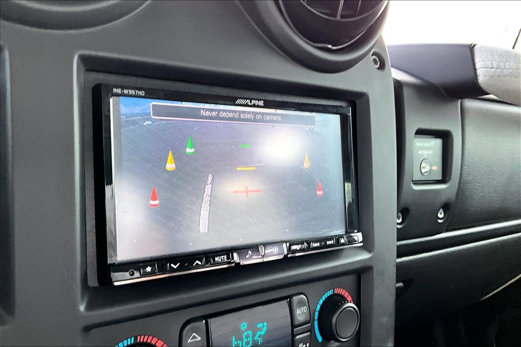 Used 2005 HUMMER H2 SUT w/ Preferred Equipment Group image 21