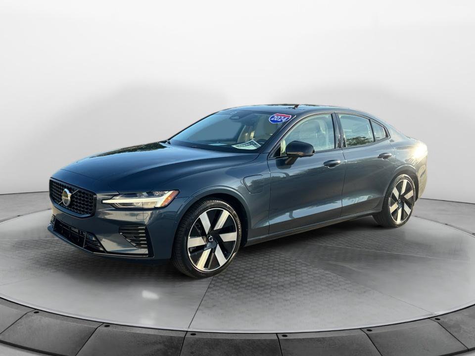 Used 2024 Volvo S60 T8 Ultimate w/ Climate Package AWD/4WD image 3