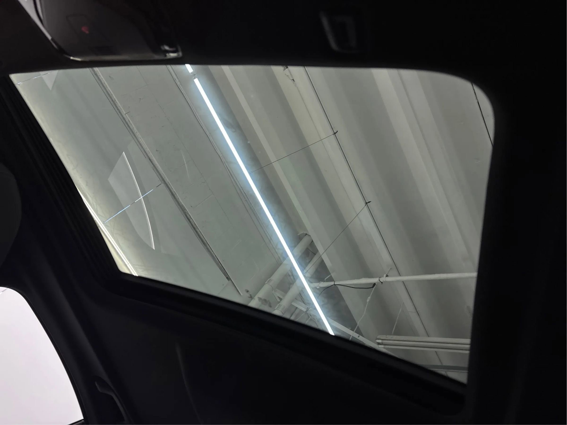 Used 2018 BMW 530e xDrive image 28