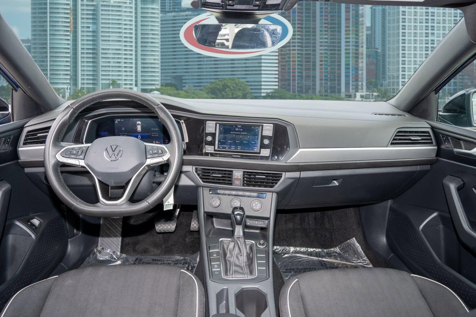 Used 2022 Volkswagen Jetta Sport image 20