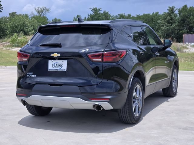 Used 2024 Chevrolet Blazer LT FWD image 8