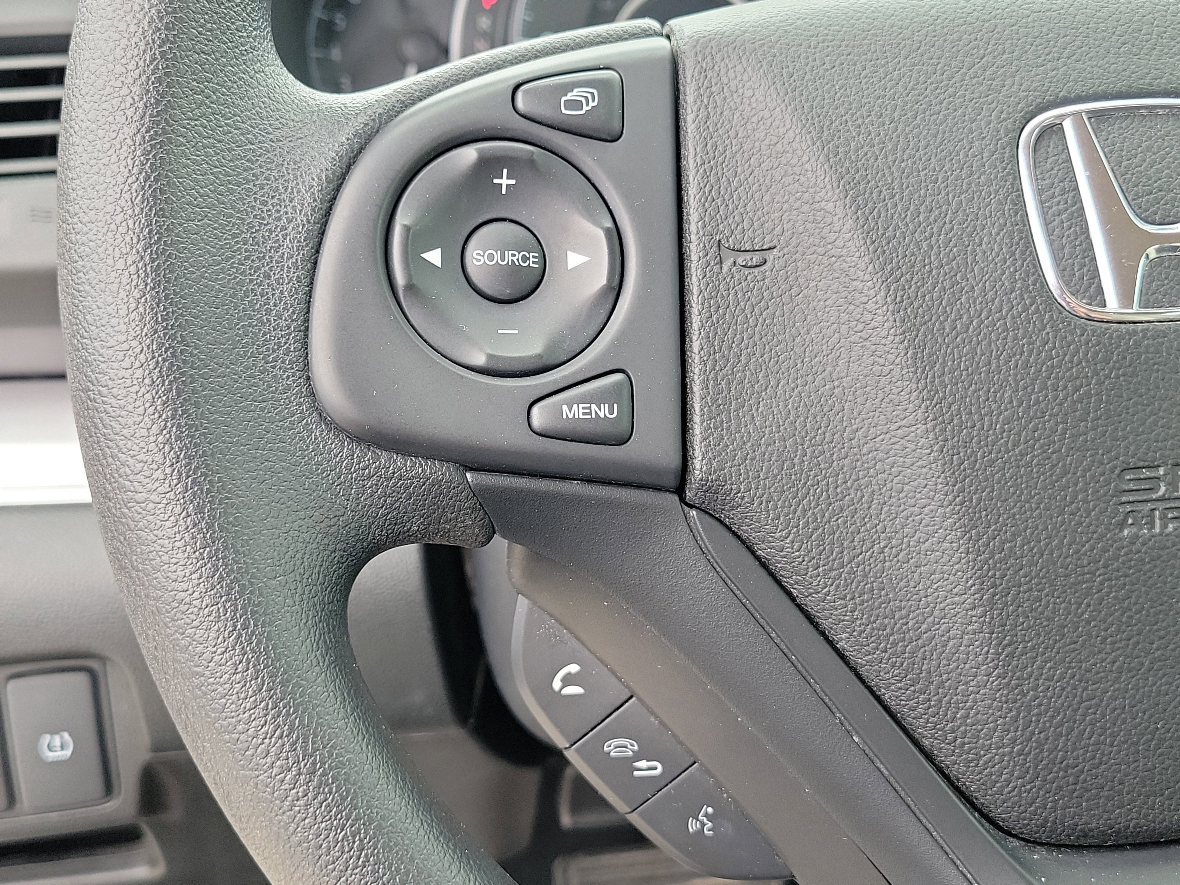 Used 2015 Honda CR-V LX image 23