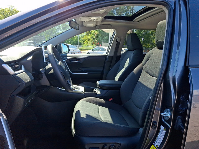 Used 2023 Toyota RAV4 XLE w/ Convenience Package AWD/4WD image 9