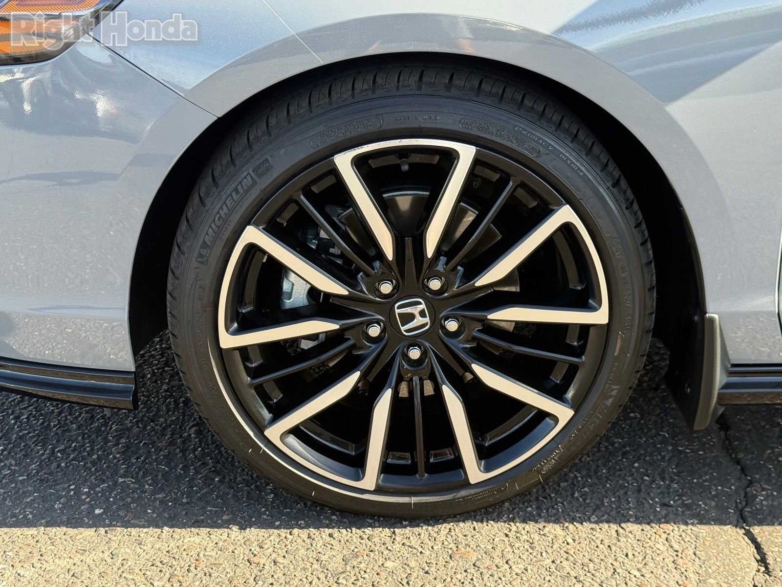 Used 2025 Honda Accord Touring image 11