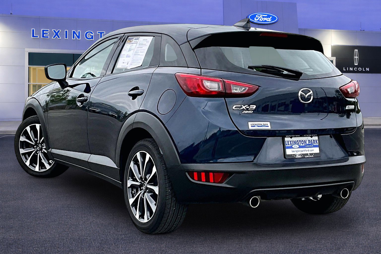 Used 2019 MAZDA CX-3 Touring w/ Preferred Equipment Package AWD/4WD image 4