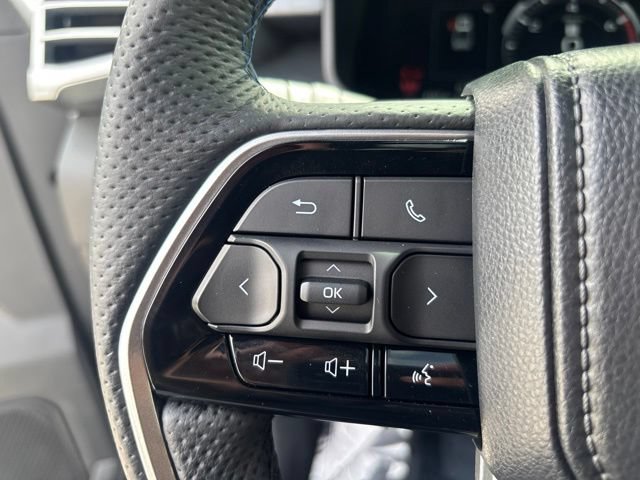 Used 2025 Toyota Tundra Platinum AWD/4WD image 17