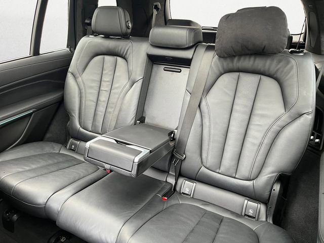 Used 2021 BMW X7 xDrive40i w/ M Sport Package image 16