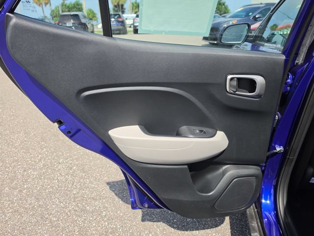 Used 2024 Hyundai Venue SEL FWD image 12