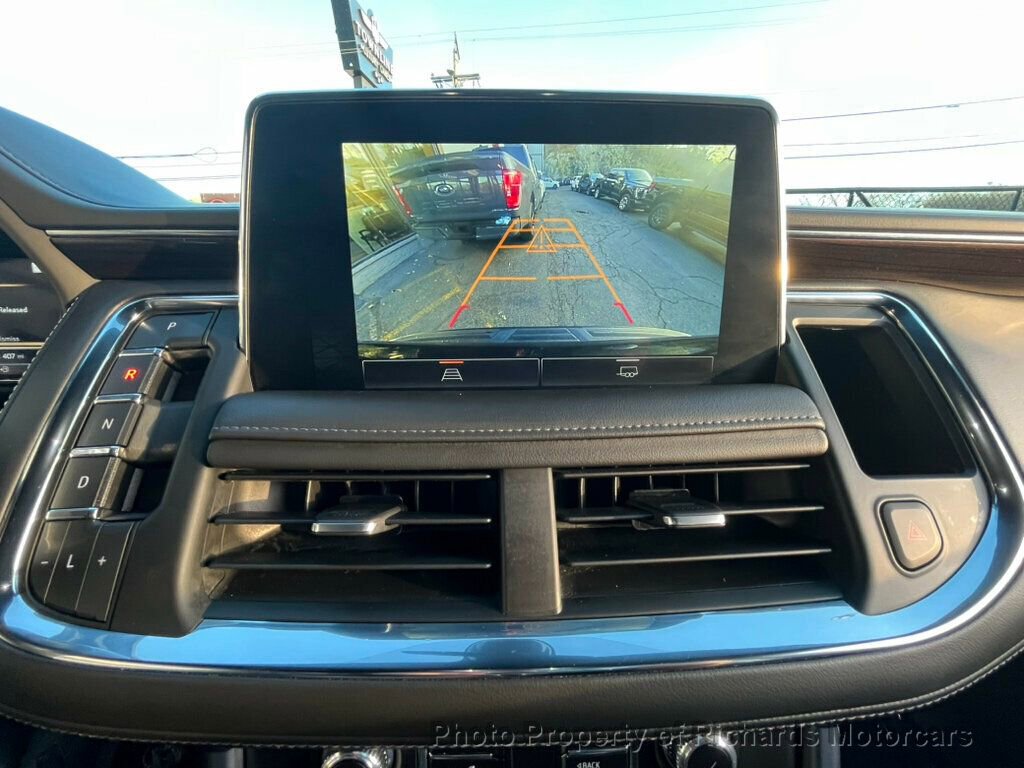 Used 2022 GMC Yukon XL SLE image 28