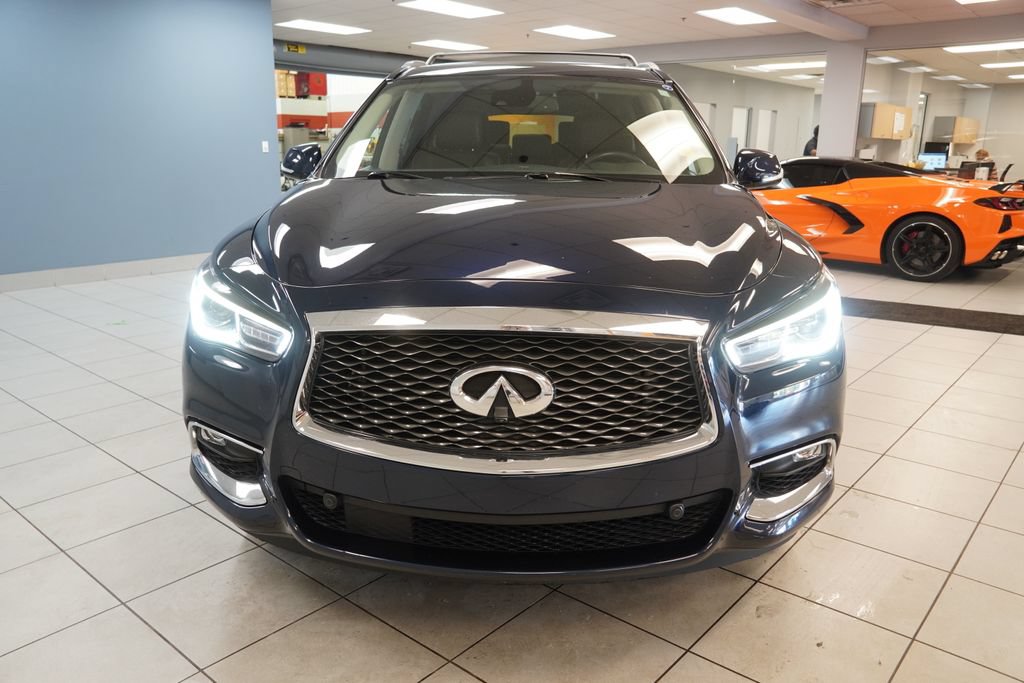 Used 2018 INFINITI QX60 Luxe w/ Deluxe Technology Package AWD/4WD image 17