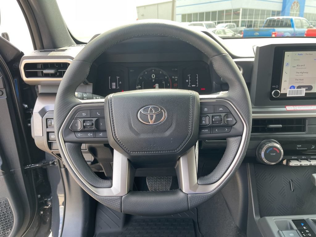 New 2026 Toyota 4Runner SR5 AWD/4WD image 26