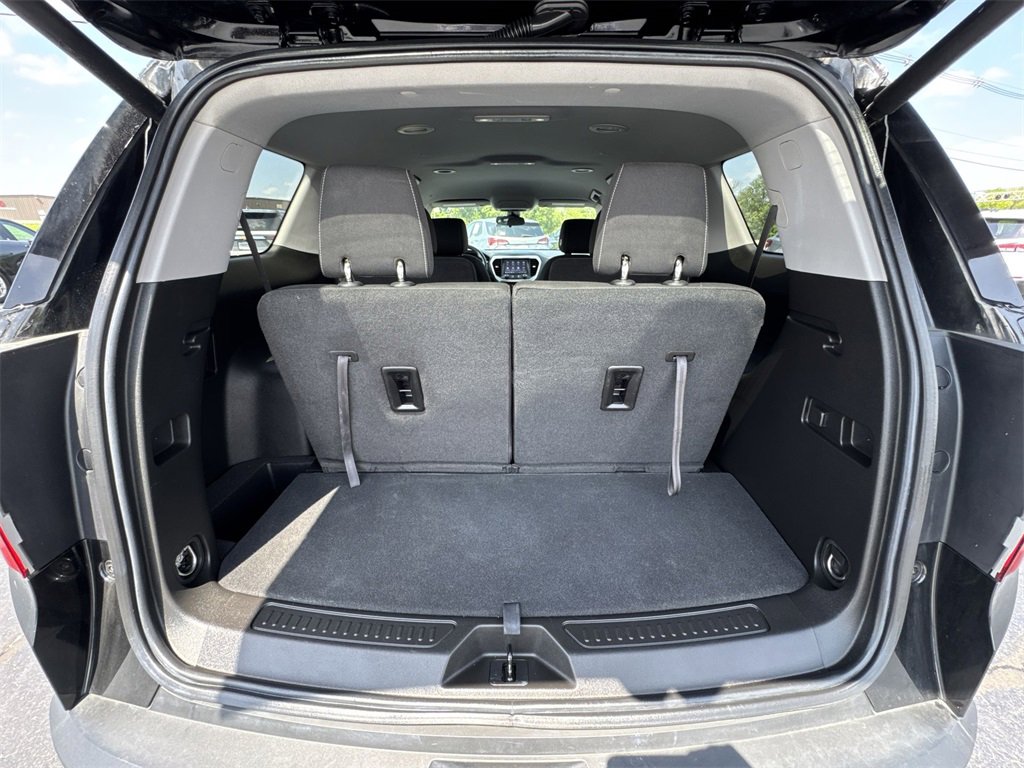 Used 2023 GMC Acadia SLE w/ Driver Convenience Package image 24