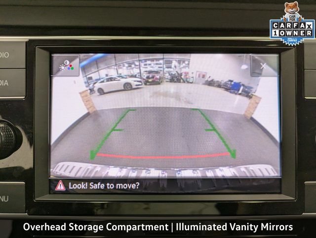 Used 2024 Volkswagen Jetta SE w/ Panoramic Sunroof Package FWD image 17