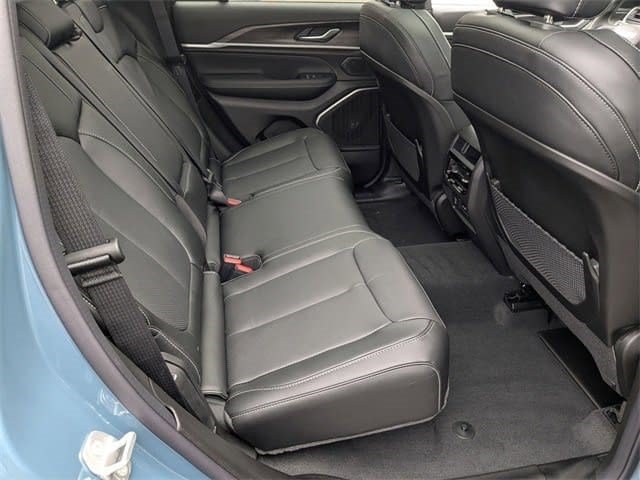 New 2026 Jeep Grand Cherokee Limited Reserve AWD/4WD image 28