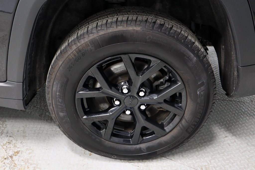 Used 2024 Jeep Grand Cherokee L Laredo image 20