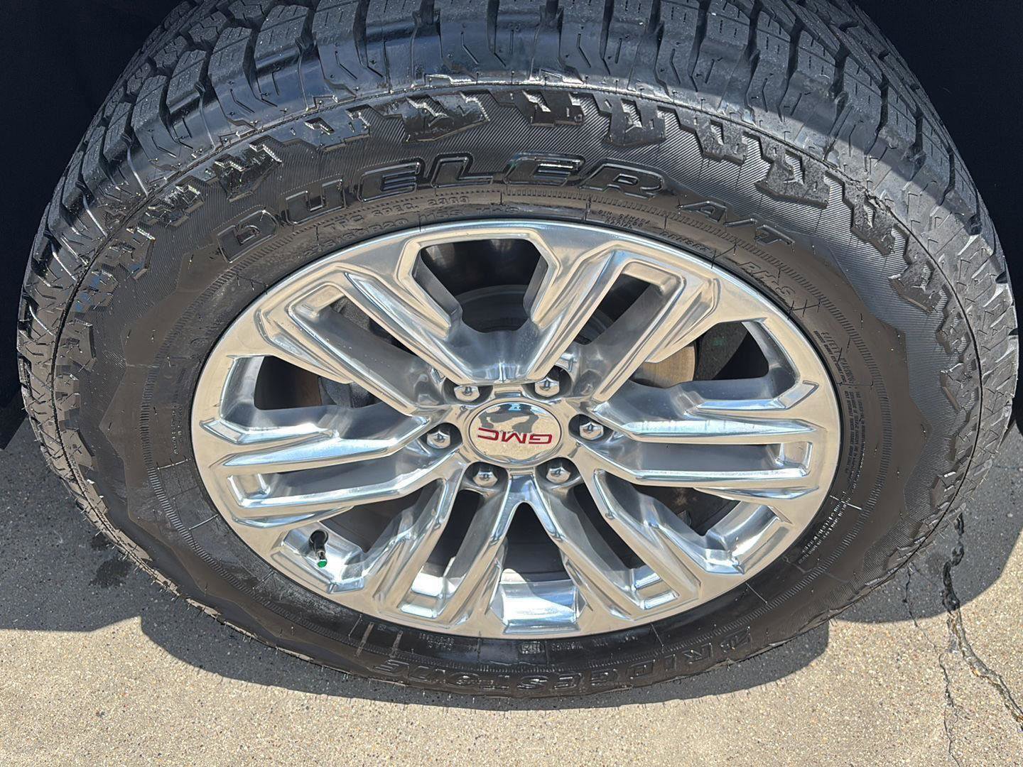 Certified 2024 GMC Yukon SLT image 9