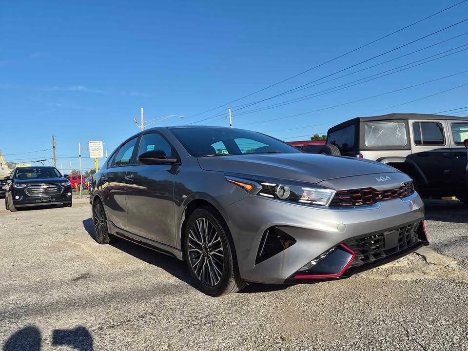 Used 2024 Kia Forte GT-Line w/ GT-Line Premium Package FWD image 3