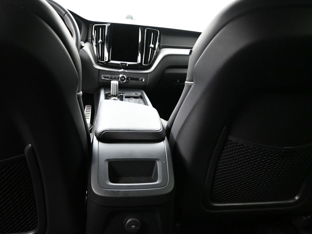 Used 2021 Volvo XC60 T8 R-Design w/ Advanced Package image 18