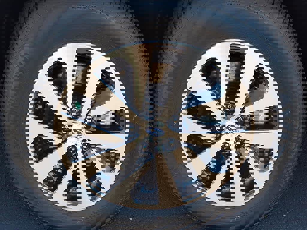 Certified 2025 Subaru Outback w/ Popular Package #1A image 13