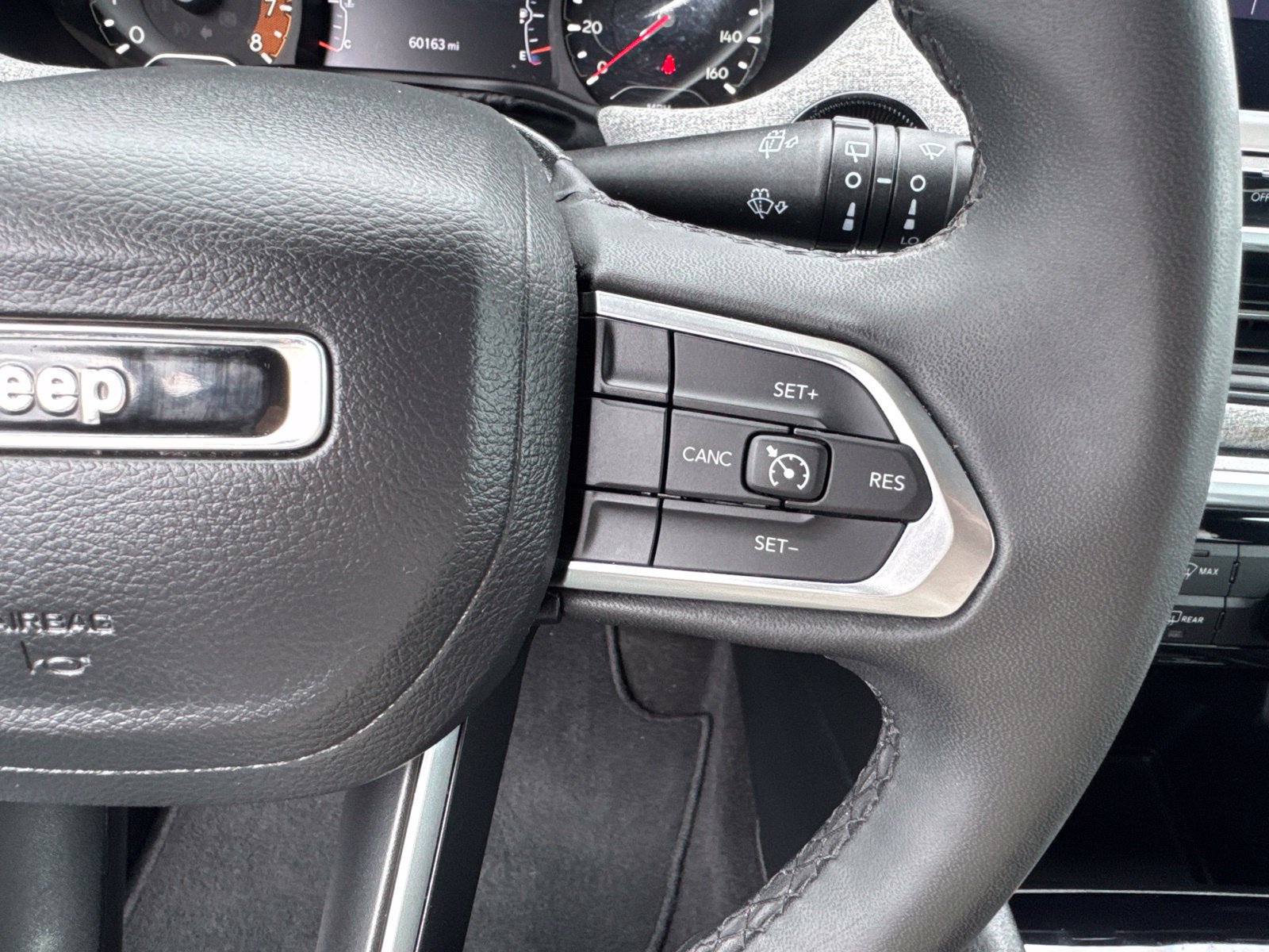 Used 2024 Jeep Compass Latitude AWD/4WD image 20