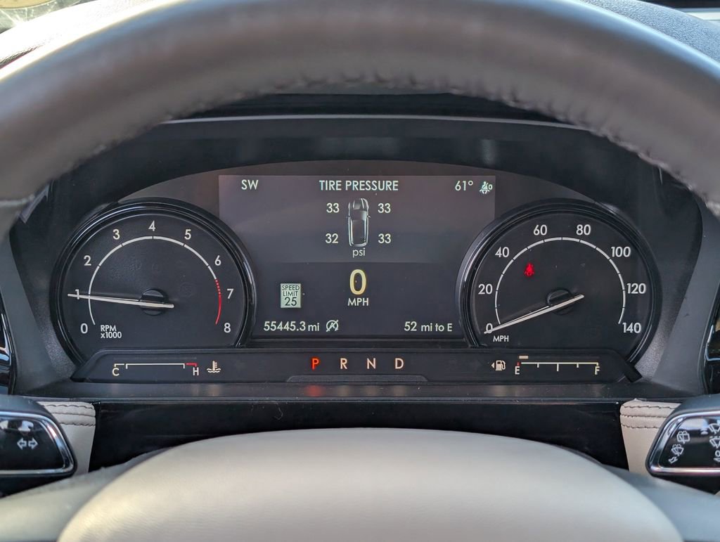 Used 2022 Lincoln Corsair AWD w/ Premium Package image 24