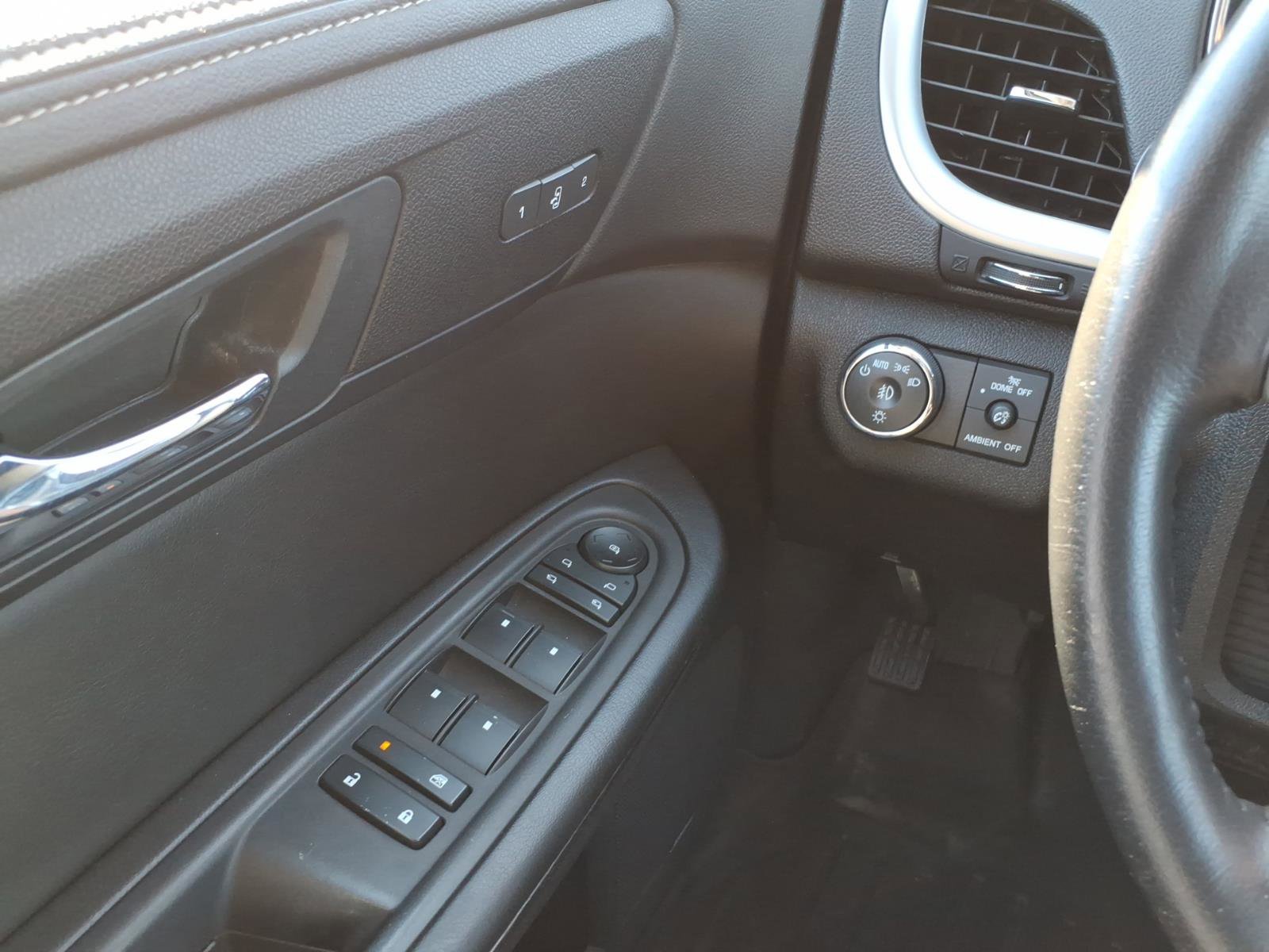 Used 2016 Chevrolet Traverse LTZ AWD/4WD image 22