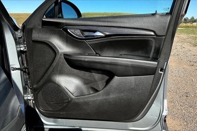 Used 2023 Buick Envision Essence image 27