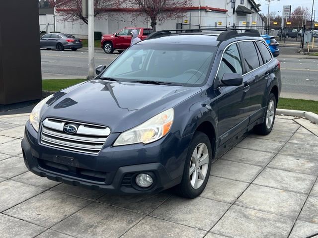 Used 2014 Subaru Outback 2.5i Premium image 3