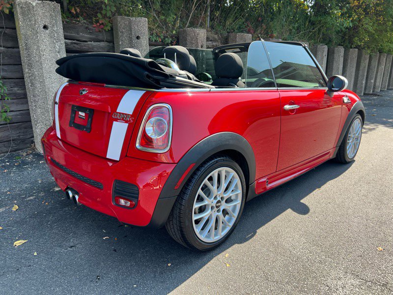 Used 2013 MINI Cooper S image 9