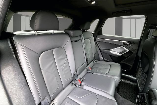 Used 2023 Audi Q3 2.0T Premium w/ Convenience Package AWD/4WD image 25