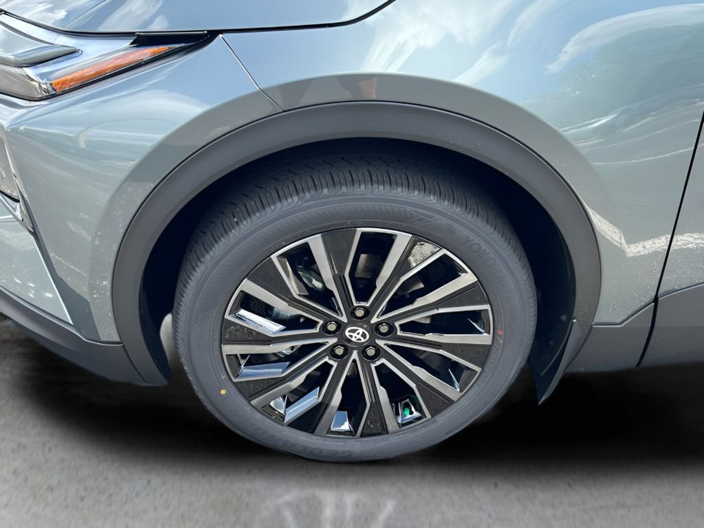 New 2026 Toyota C-HR AWD/4WD image 25