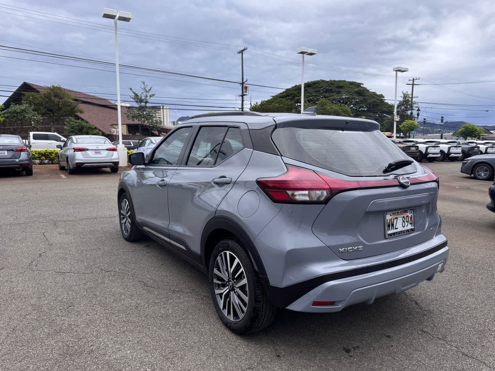 Certified 2023 Nissan Kicks SR w/ SR Premium Package image 4