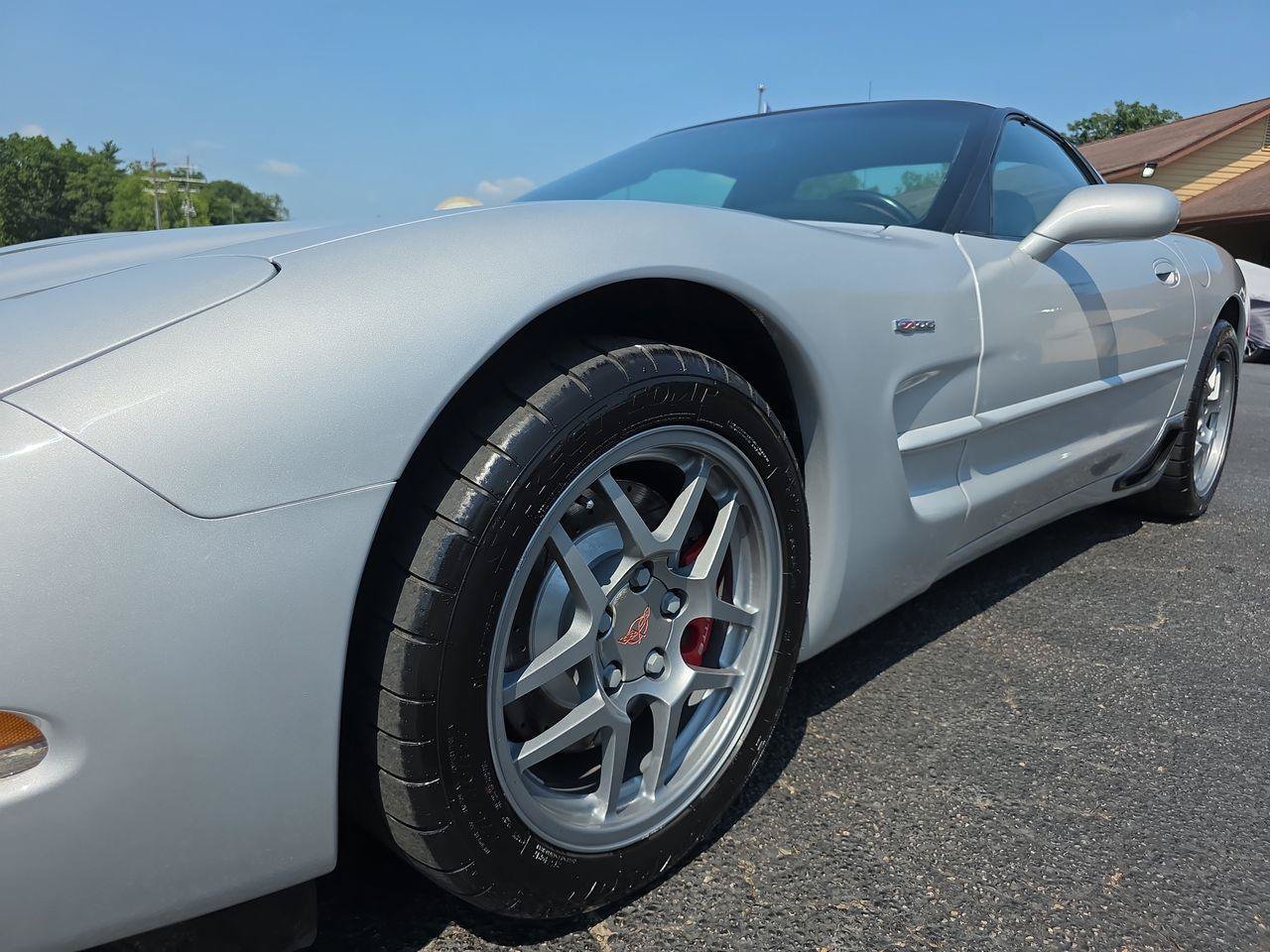 Used 2001 Chevrolet Corvette Z06 RWD image 39