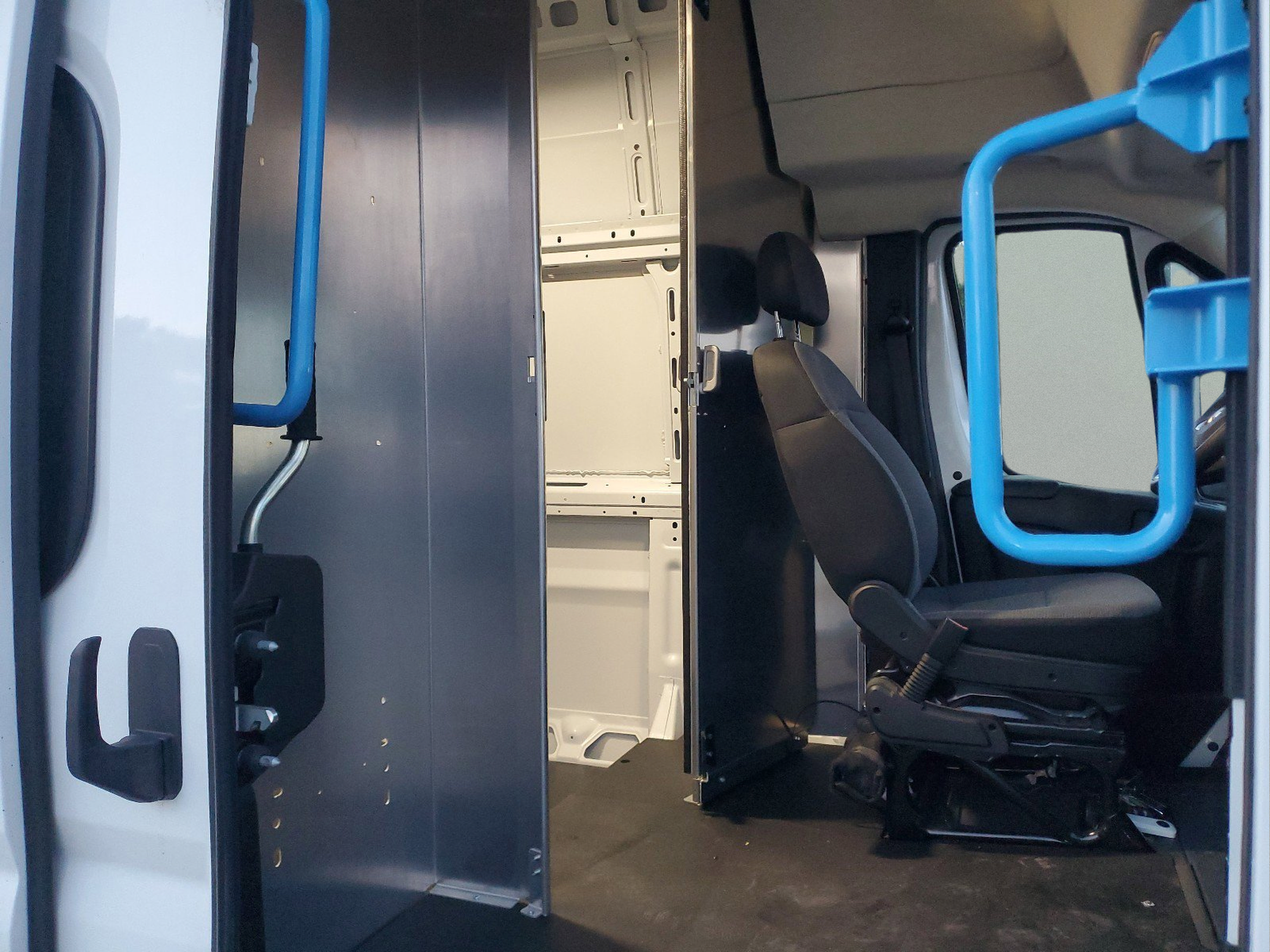 New 2025 RAM ProMaster 3500 FWD image 10