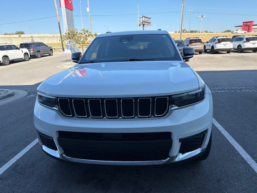 Used 2021 Jeep Grand Cherokee L Limited AWD/4WD image 2