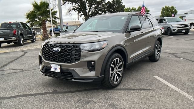 New 2026 Ford Explorer ST-Line RWD image 7