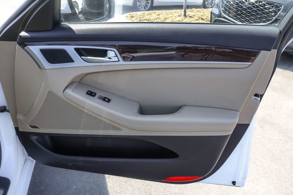 Used 2015 Hyundai Genesis 3.8 w/ Option Group 03 image 37