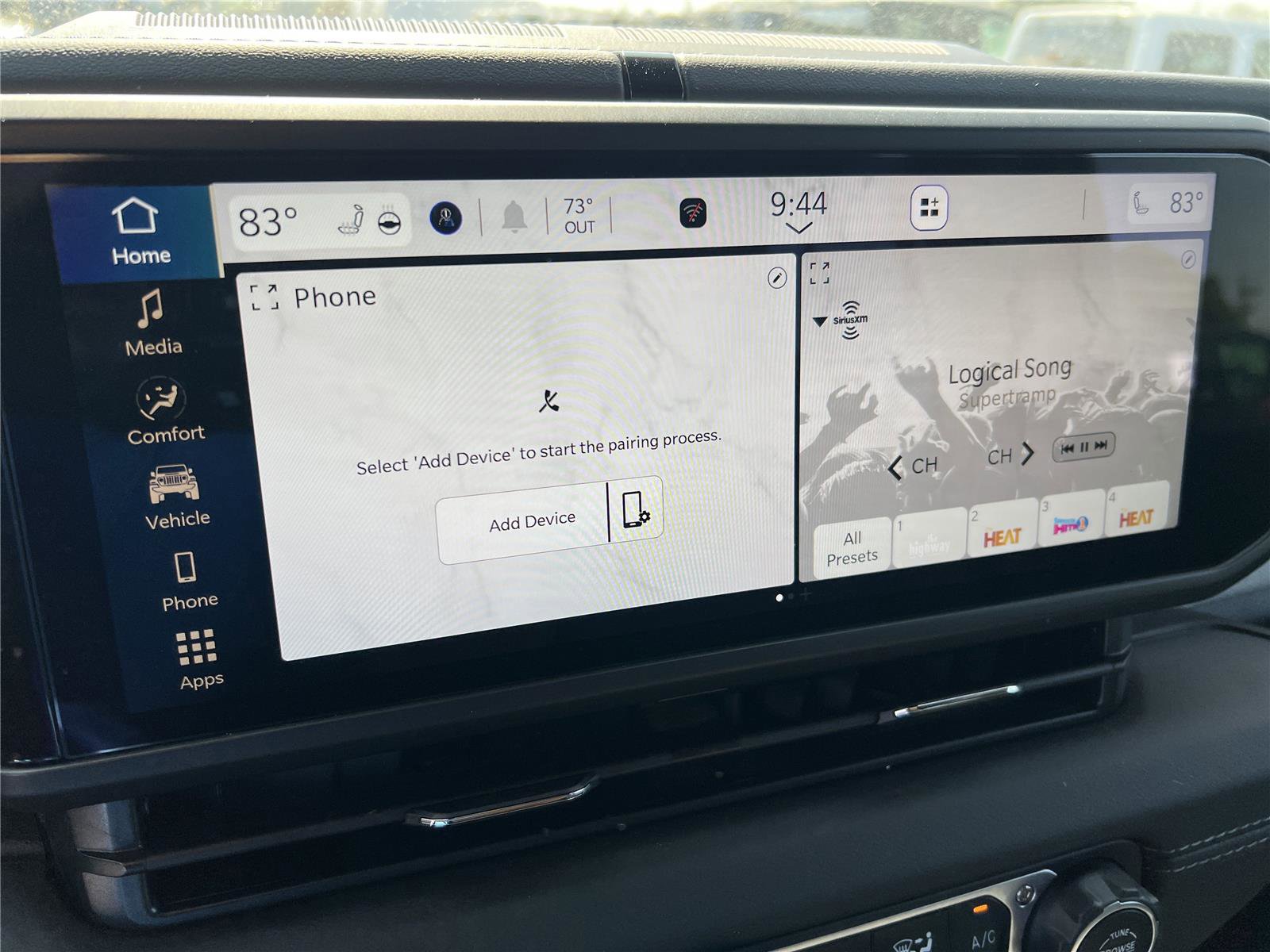 Used 2025 Jeep Wrangler Sahara w/ Safety Group image 7