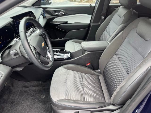 Used 2024 Chevrolet Trax LT w/ Driver Confidence Package image 12