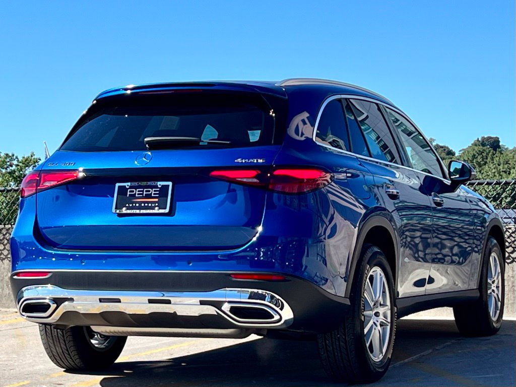 Certified 2026 Mercedes-Benz GLC 300 4MATIC image 7