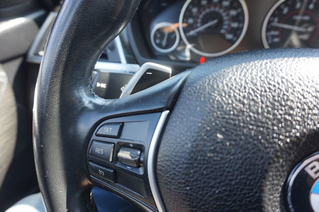 Used 2018 BMW 330i Sedan RWD image 33