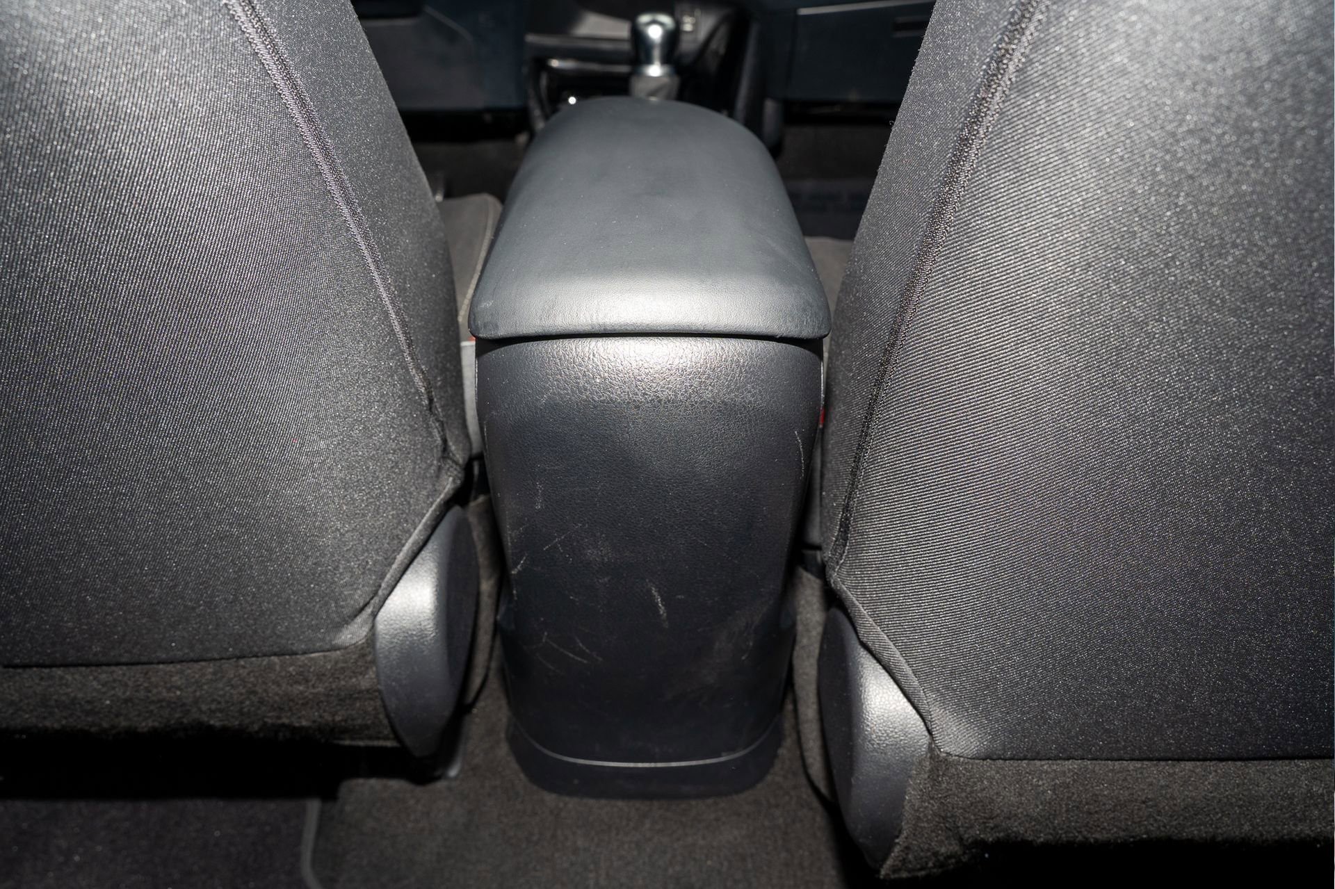 Used 2019 Toyota C-HR XLE image 18