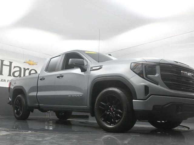 Used 2023 GMC Sierra 1500 Pro w/ Graphite Edition image 3