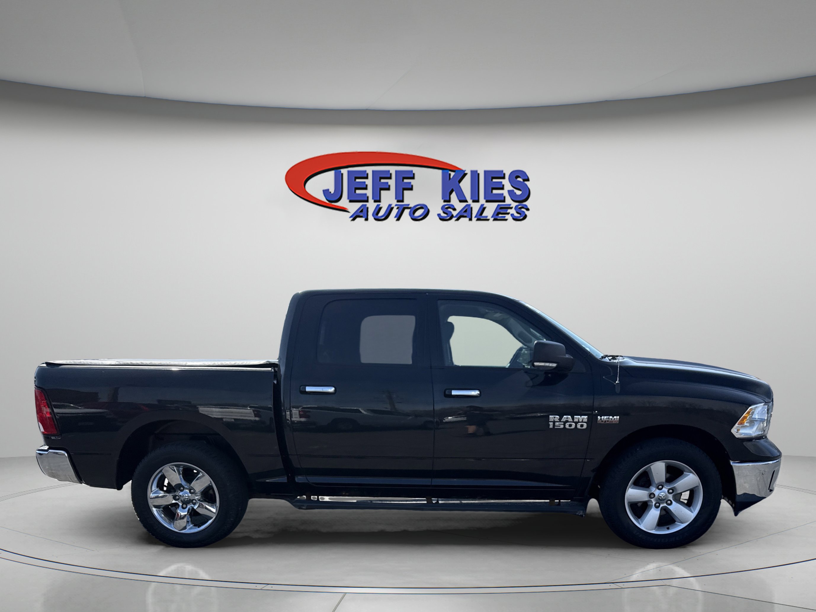Used 2018 RAM 1500 Big Horn AWD/4WD image 4