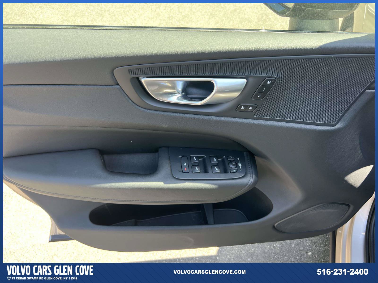 Used 2024 Volvo XC60 B5 Core w/ Protection Package Premier AWD/4WD image 16