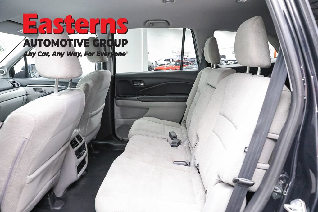 Used 2018 Honda Pilot EX image 19