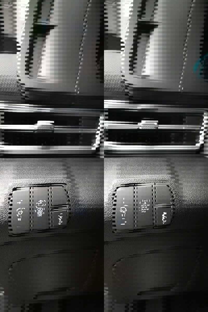 New 2026 Hyundai Elantra Blue image 21