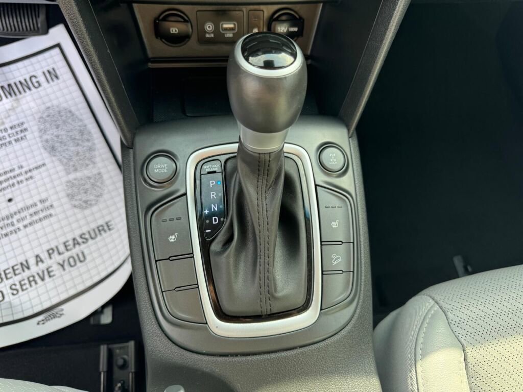 Used 2021 Hyundai Kona Limited AWD/4WD image 15